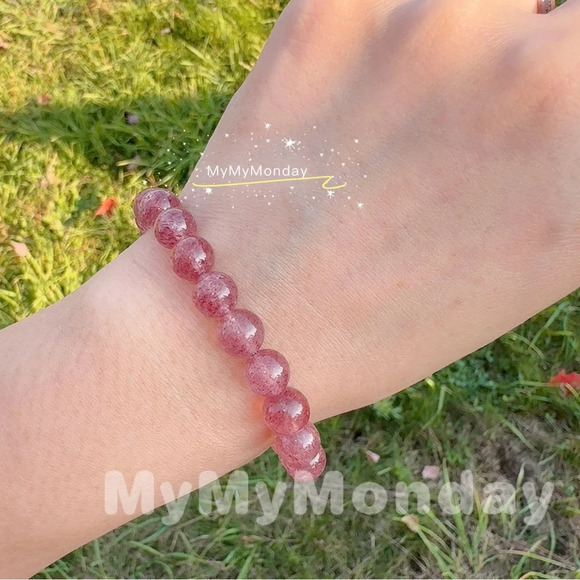 Strawberry Quartz Bracelet 8mm - Picture 3 of 6